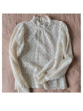 Mango guipure cotton blouse - like new condition